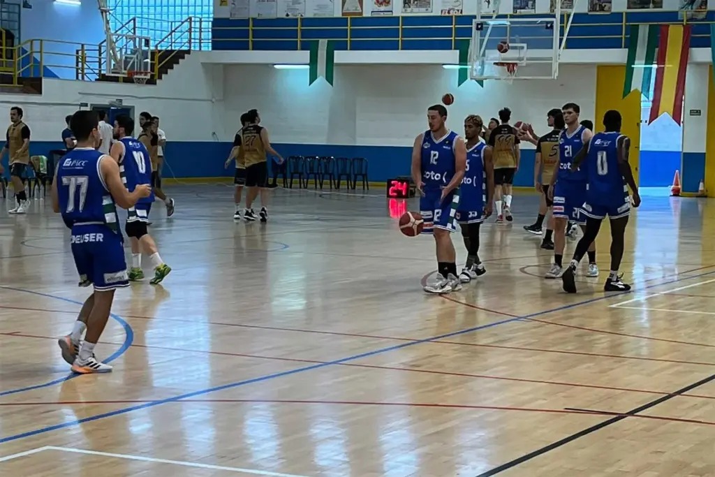 Un ‘apagón’ en el juego nos cuesta la derrota en Fuengirola attachment 636be09dd47f9311c78c184e