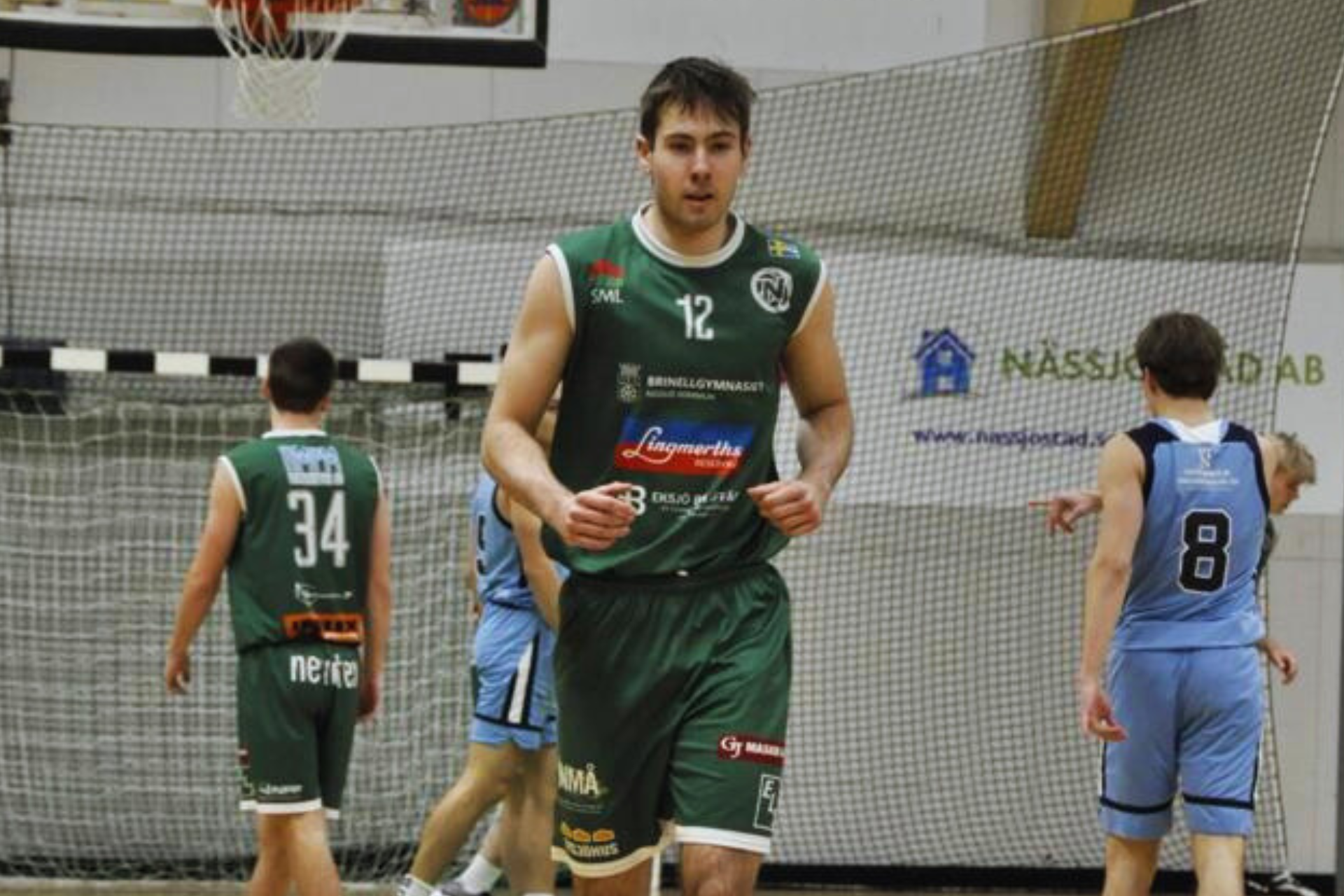  Anton Politis la pasada temporada durante un partido. 