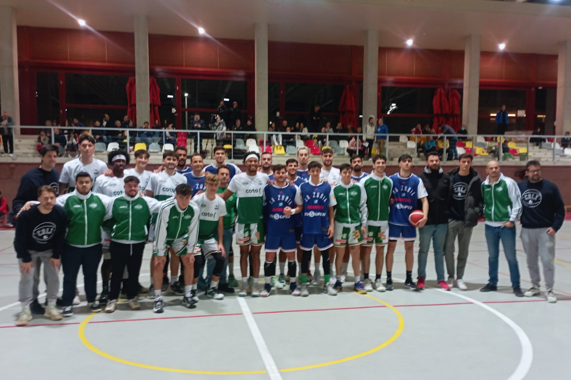 Un “partidazo” ante la Zubia para despedir 2023 TÚ Super CB La Zubia y Córdoba Club Baloncesto después del partido homenaje a Antonio Cardador en Fernán Núñez.