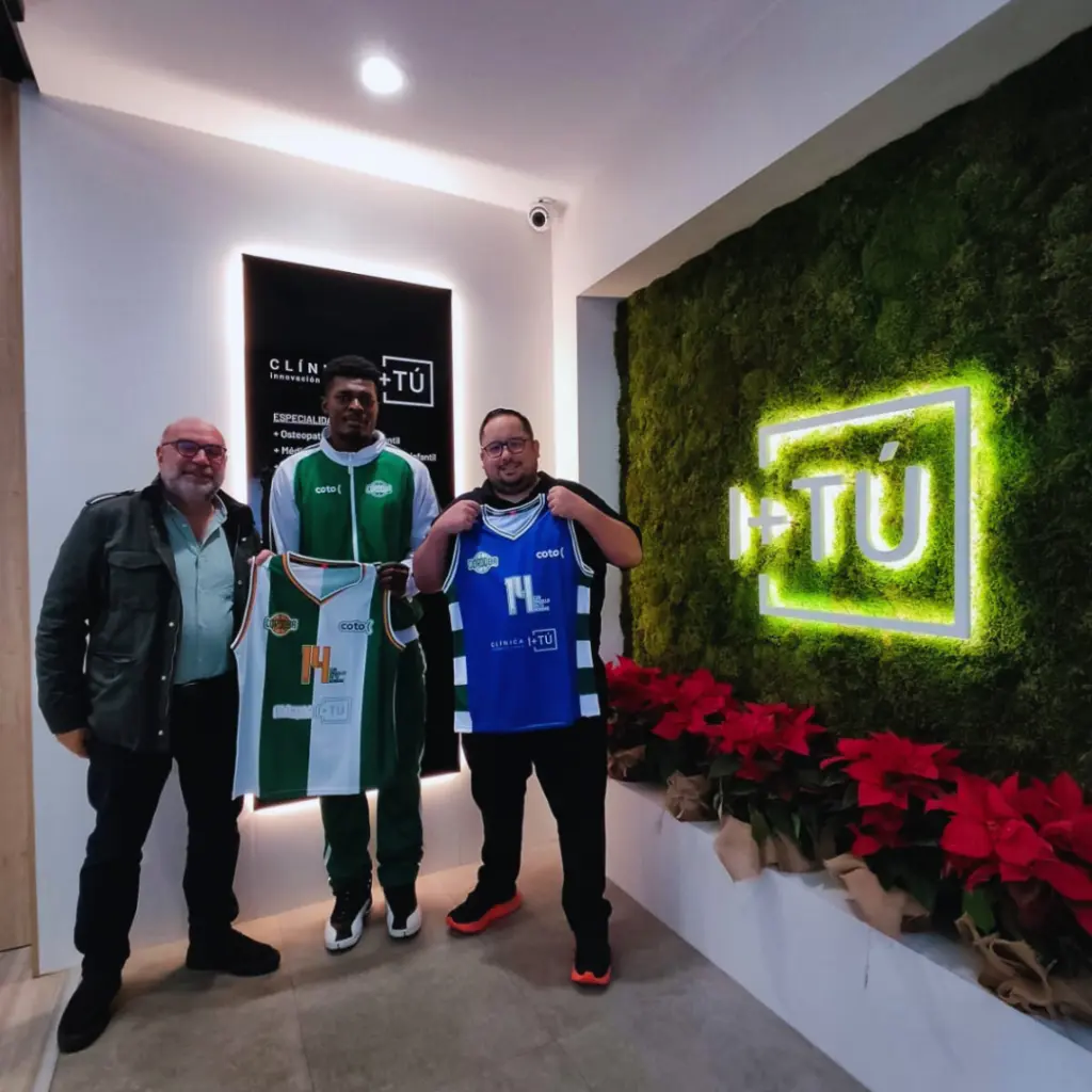 El Coto Córdoba cierra su plantilla con el fichaje del pívot ghanés Maxwell Amoafo attachment 65b242bca4f7442ef5309599