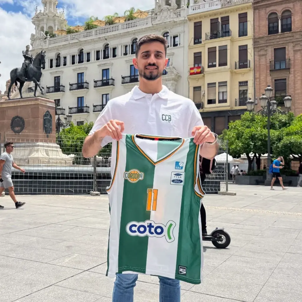 El Coto Córdoba renueva a Lucas Múñoz para la primera temporada en Segunda FEB attachment 66754611b3c4b30a04986c25