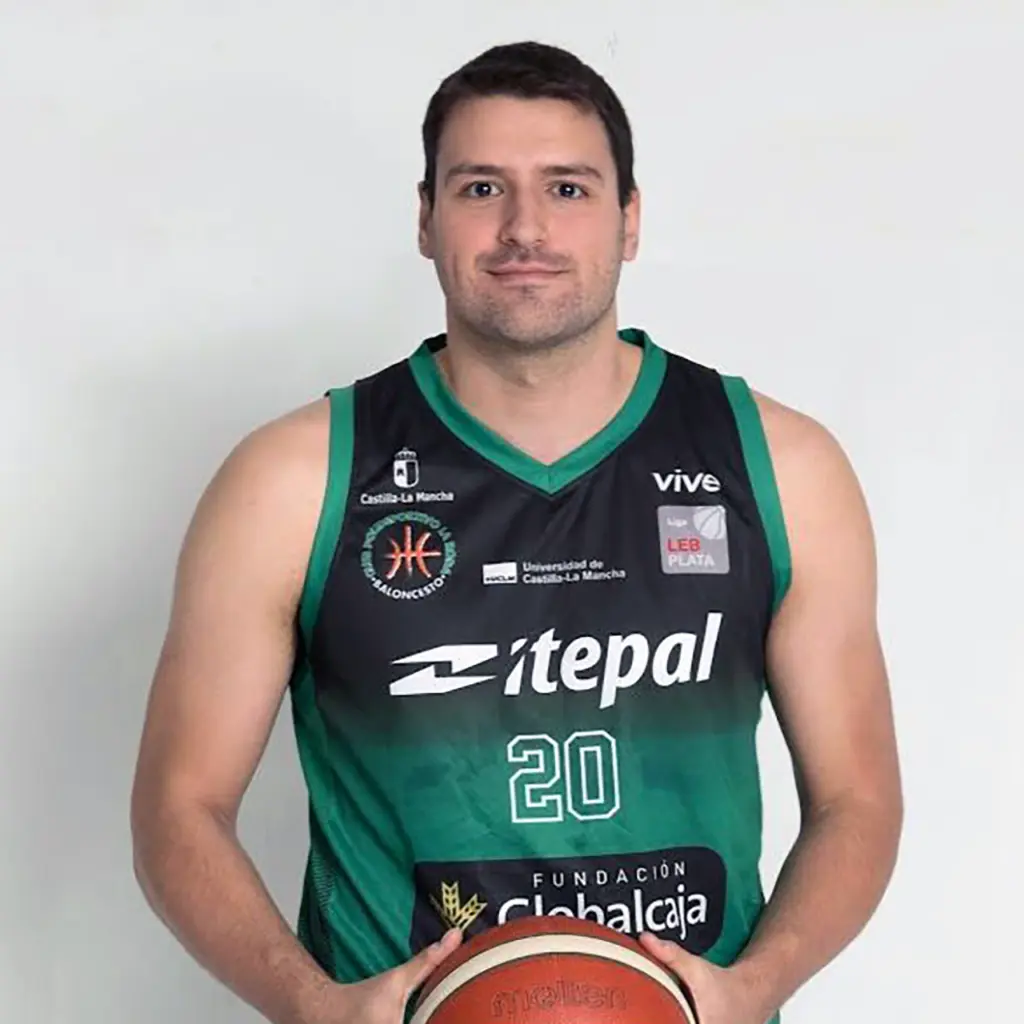 CCB refuerza con Francisco del Águila la posición ala-pívot attachment 66cc6b95ba358f036105025f