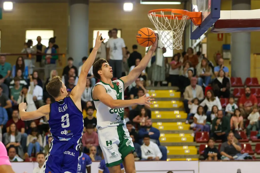 CCb cae ante ponferrada 83-36, primera derrota attachment 6714fb0ecdcf0b18b48bf696