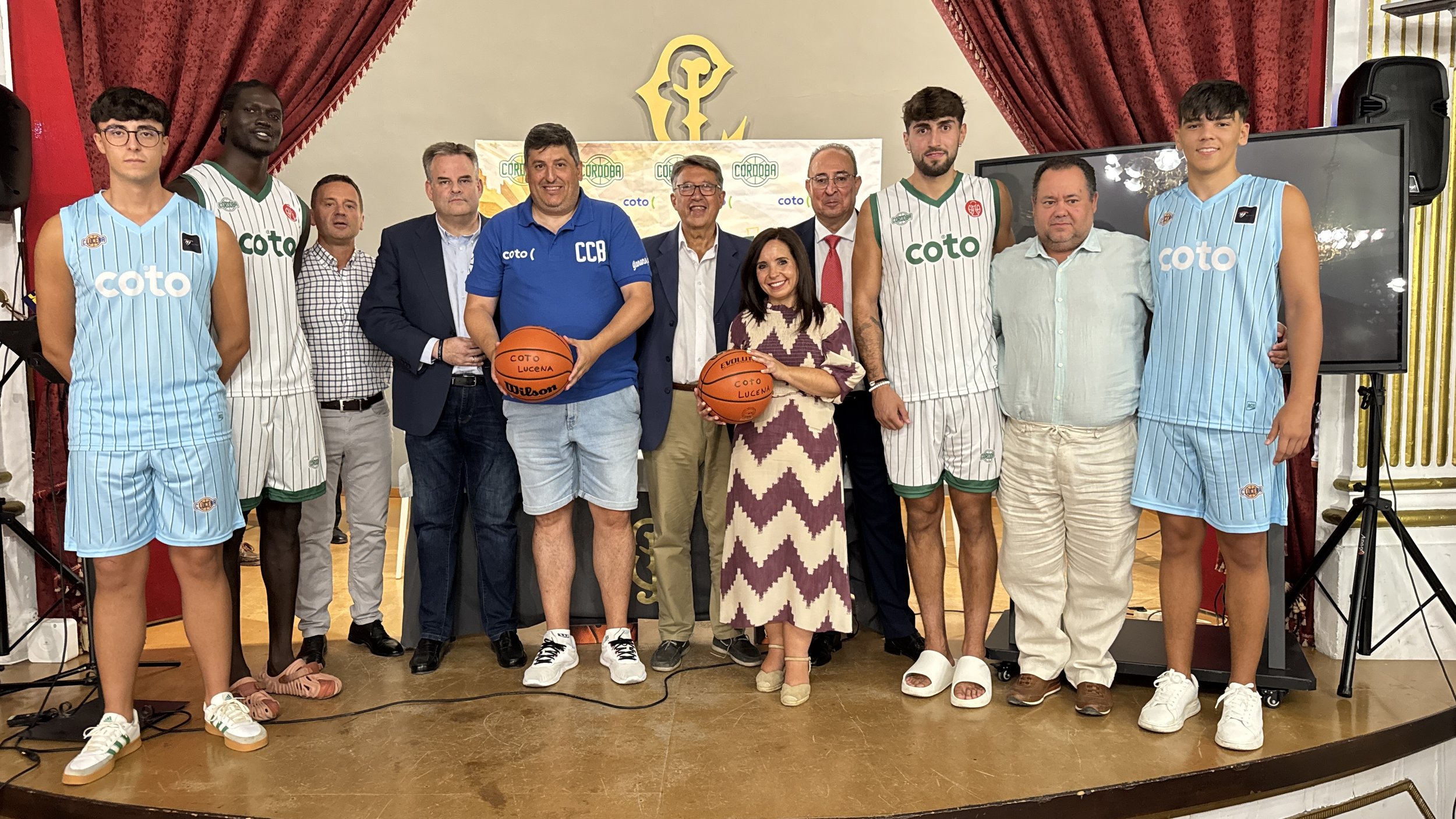 CCB PRESENTA SU NUEVA EQUIPACIÓN Y RUBRICA SU VÍNCULO LUCENTINO IMG 3061 1