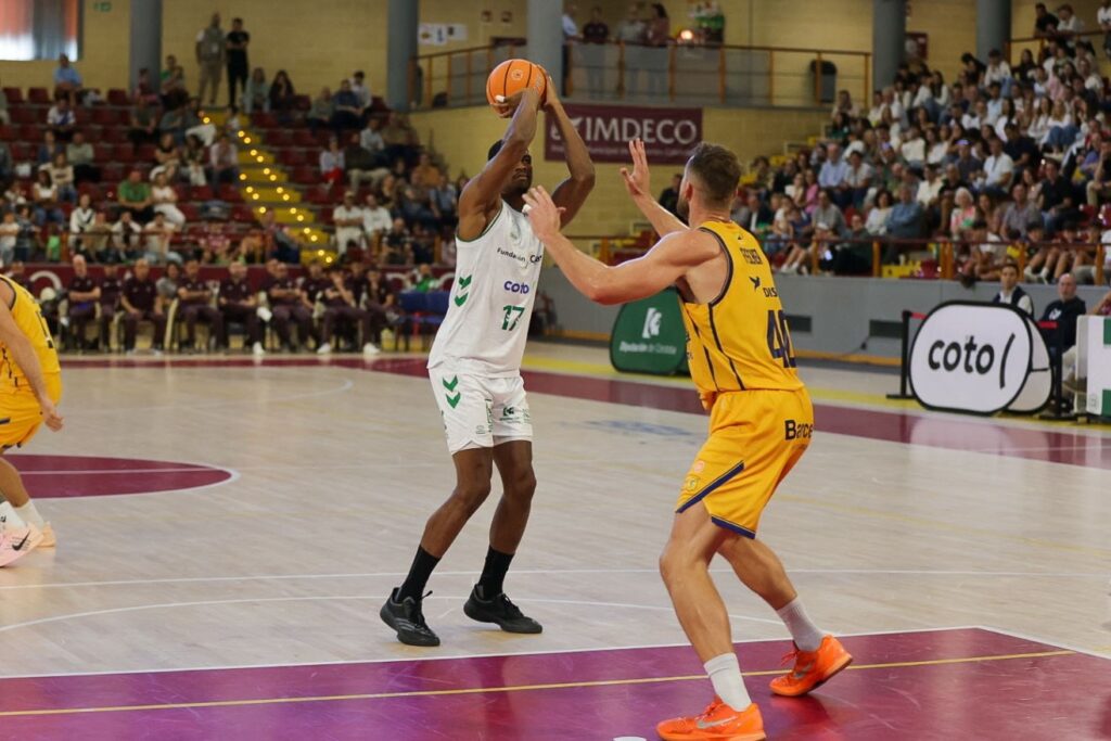 El Cajasol Coto Córdoba cae ante el Cajasiete Gran Canaria en Vista Alegre (65-99) 91323ab8 fd9e 44be 8454 8b7bd661288a